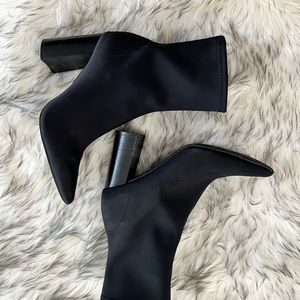 Excellent condition 6.5 Jeffrey Campbell Siren pointed toe bootie